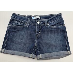 Levi Strauss Women's Size 7 Midi Cuffed Jean Shorts